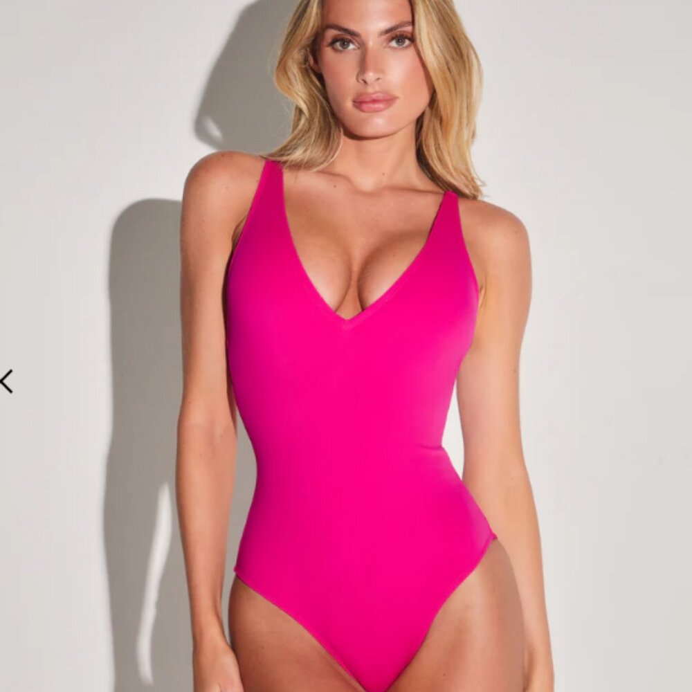 TA3 Shaping Swimsuit One Piece Plungey 2.0 Pink Size Medium/M Short/Petite EUC